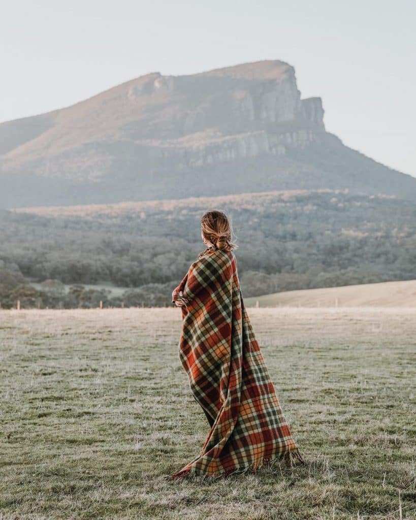 The History of Traditional Tartan Blankets And Picnic Rugs