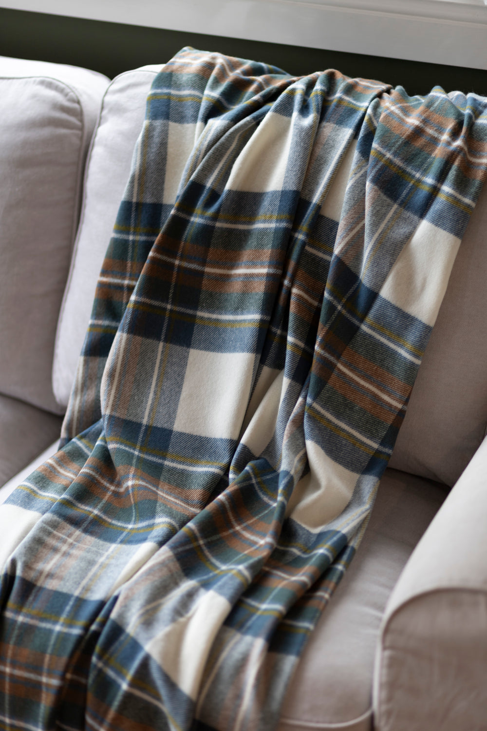 Heritage Collection | Merino Wool Tartan Throws | Spring
